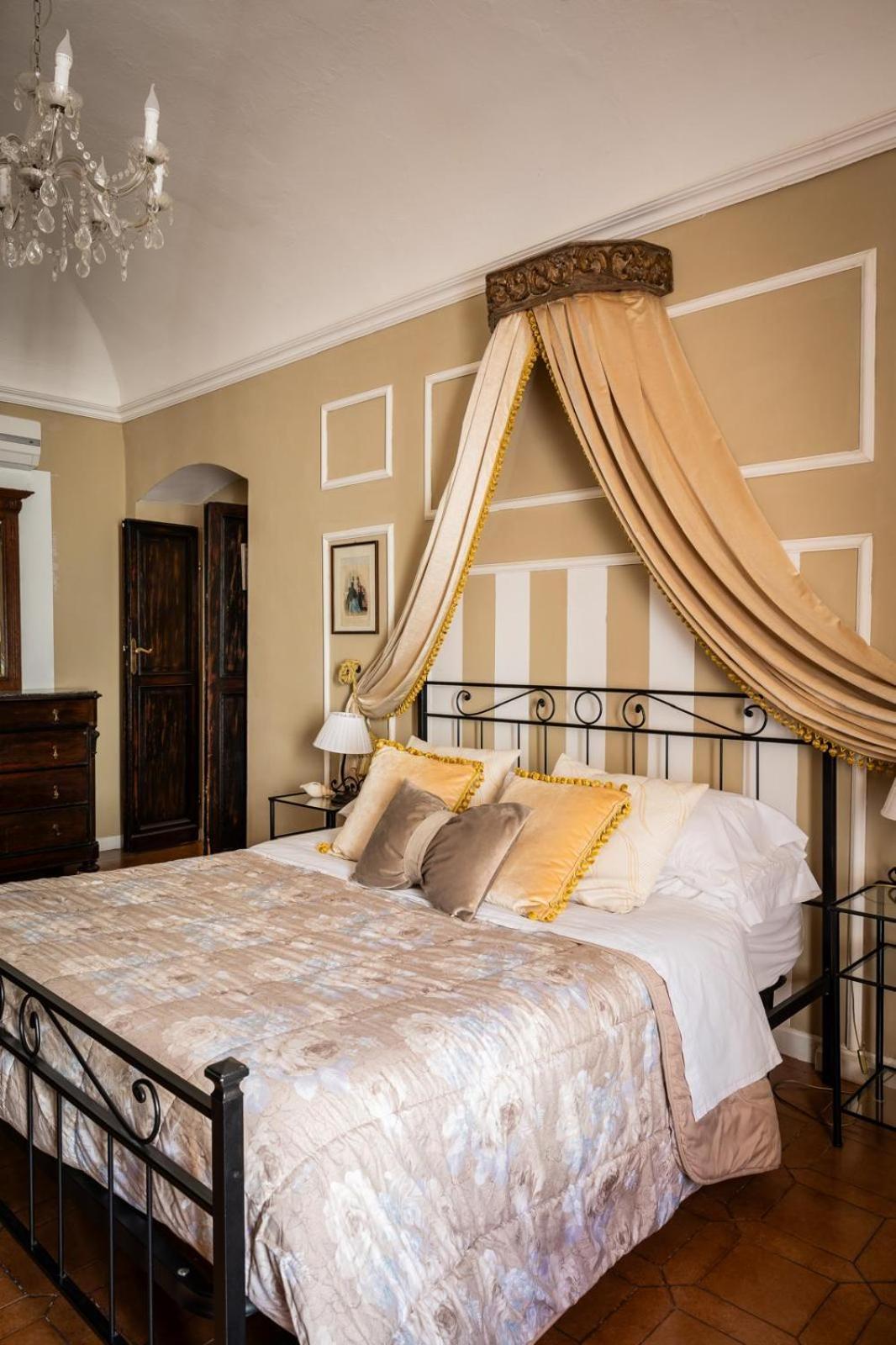 La Foresteria Di Palazzo Picedi Benettini Sarzana Luaran gambar