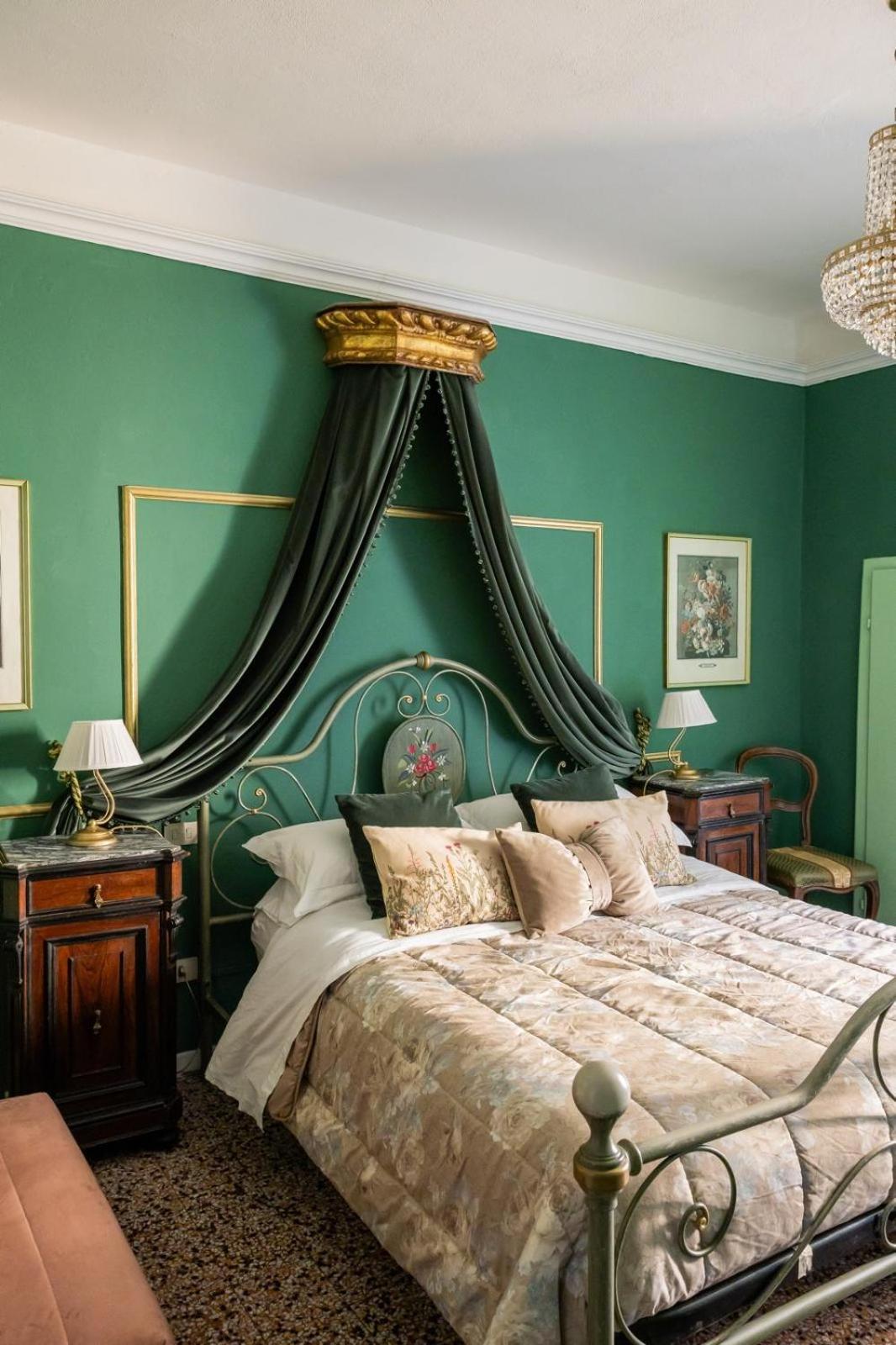 La Foresteria Di Palazzo Picedi Benettini Sarzana Luaran gambar