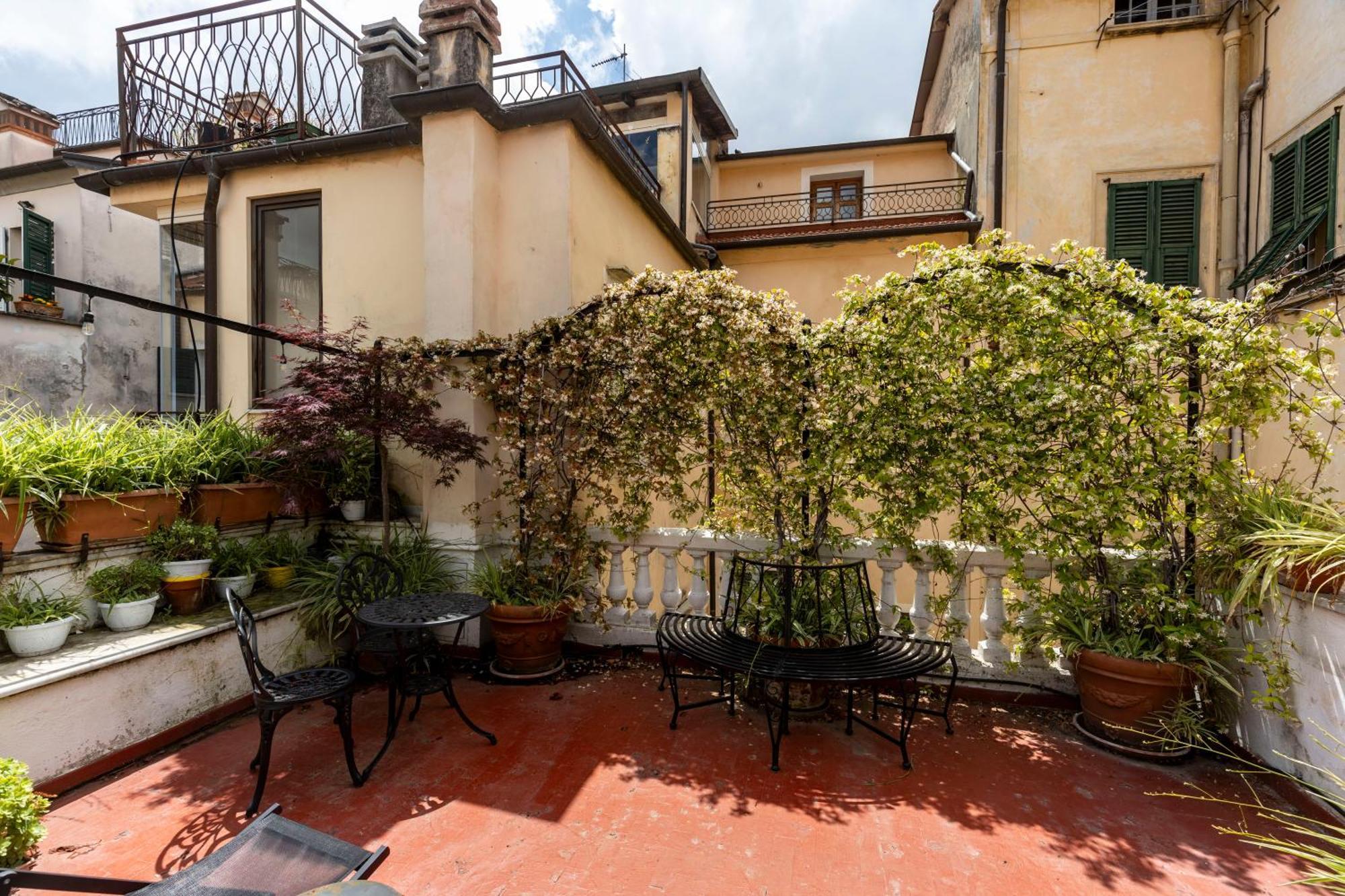 La Foresteria Di Palazzo Picedi Benettini Sarzana Luaran gambar